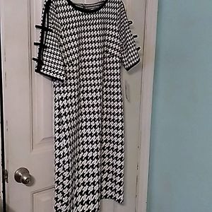 Shelby & Palmer Size 12 Black & White dress